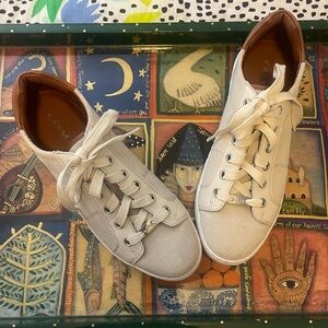 Coach Paddy suede sneakers. Casual, elevated classic, sporty, luxury, minimalist